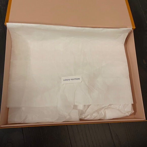 Louis Vuitton full set large empty box shopping bag home decoration storage - Picture 8 of 9